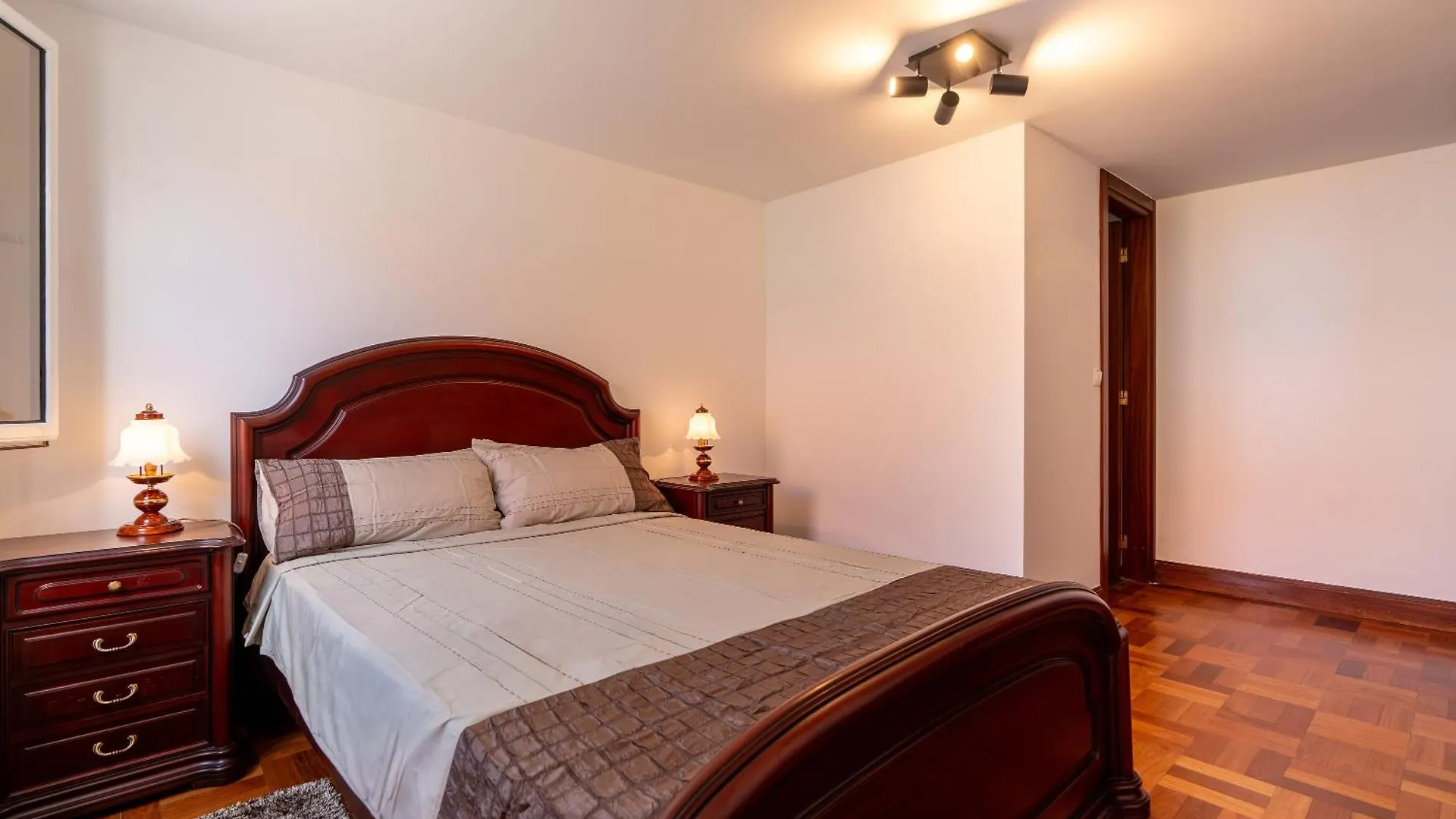 Casa Silva, Calheta Villa Nyaraló
